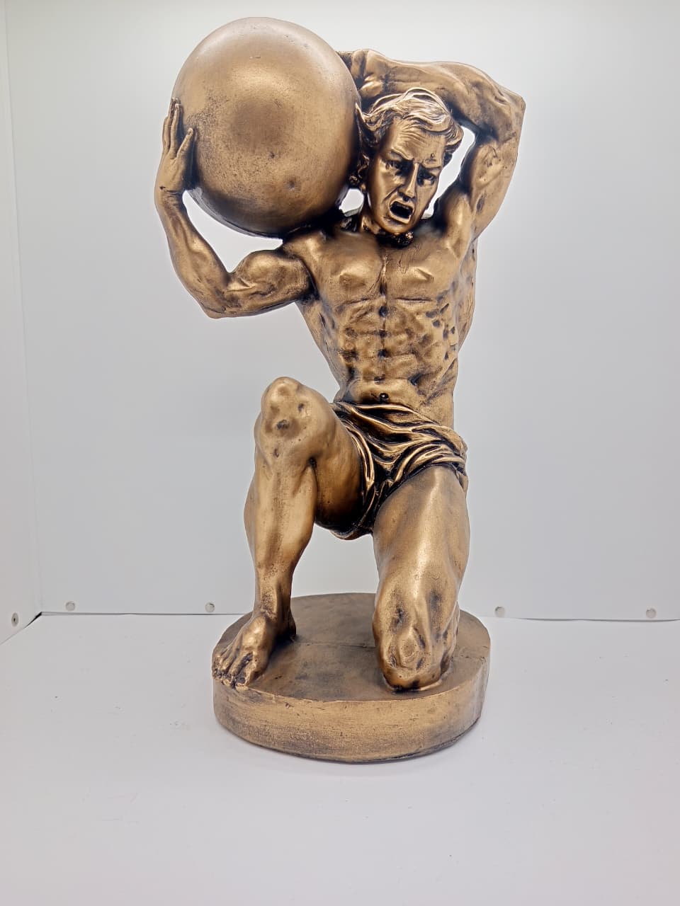 Man Carrying a Cannon - Sculpture - H5016