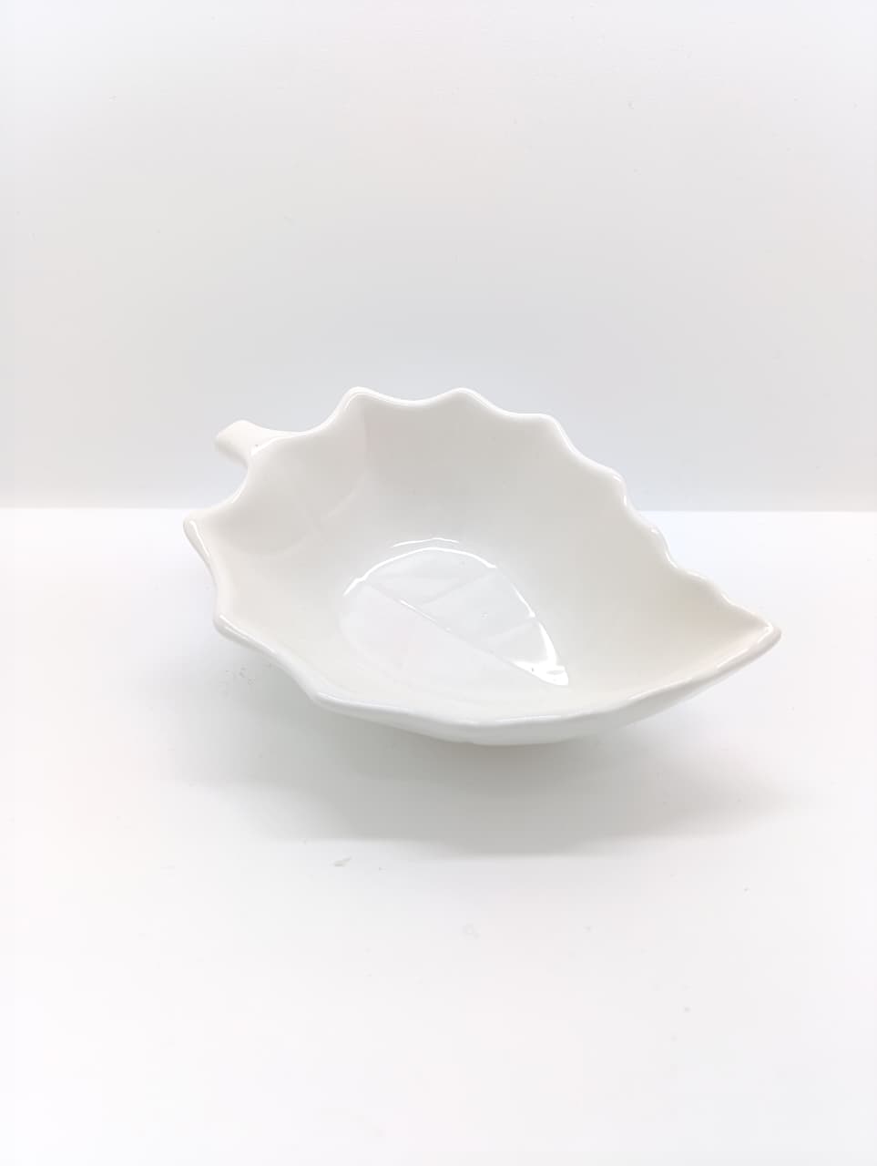 Keramik Haus - Leaf salad bowl - H7126