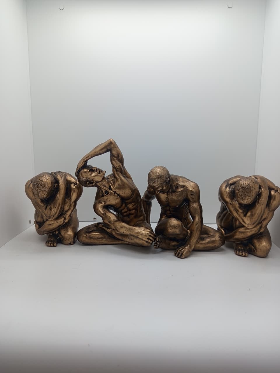 4-person - Sculpture - H5015