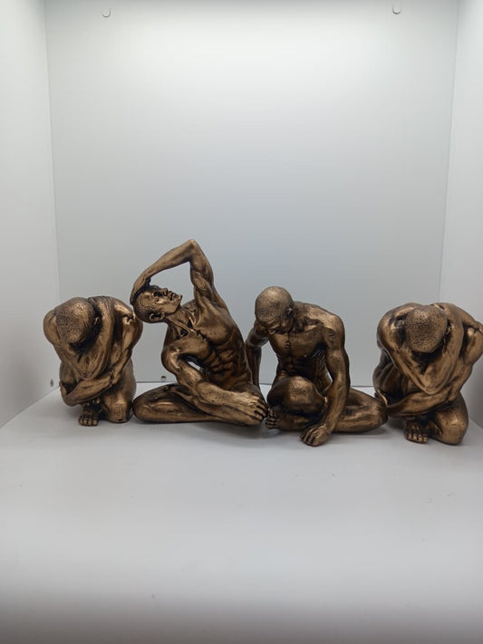4-person - Sculpture - H5015
